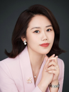 丝袜老师让我了一夜动图